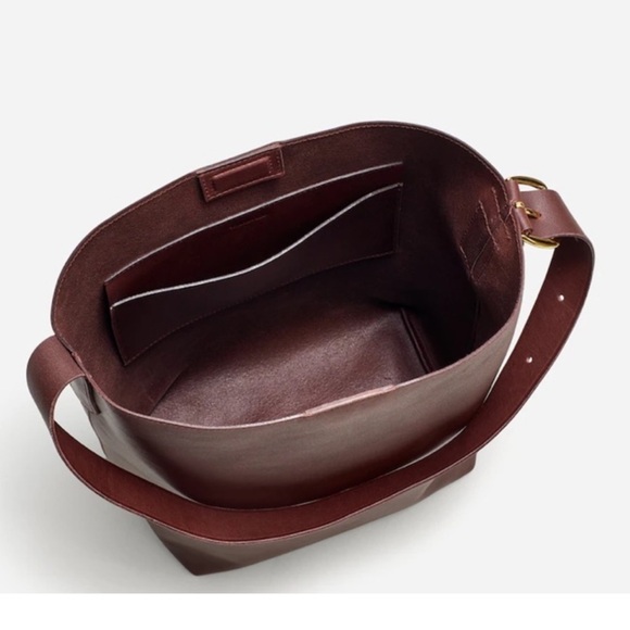 Madewell The Essential Bucket Tote - Chocolate Raisin - Picture 2 of 8